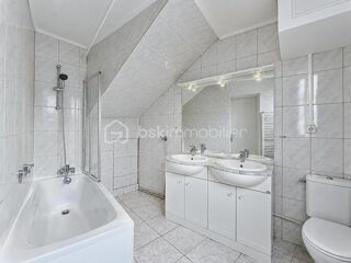 Vente Maison Maison en pierre de 104 m² avec cour et accès véhicule Bethisy saint martin