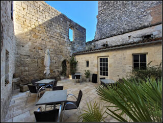  Immeuble à vendre 15 + pièces 420 m²