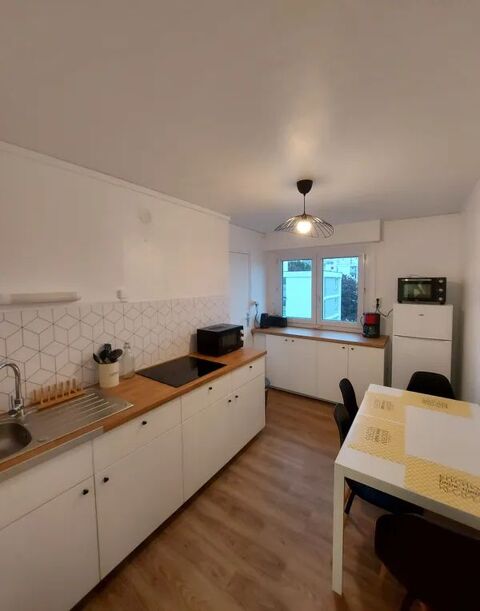  Appartement � louer 1 pi�ce 84 m�