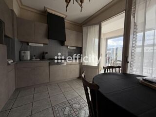  Maison � vendre 10 pi�ces 200 m�