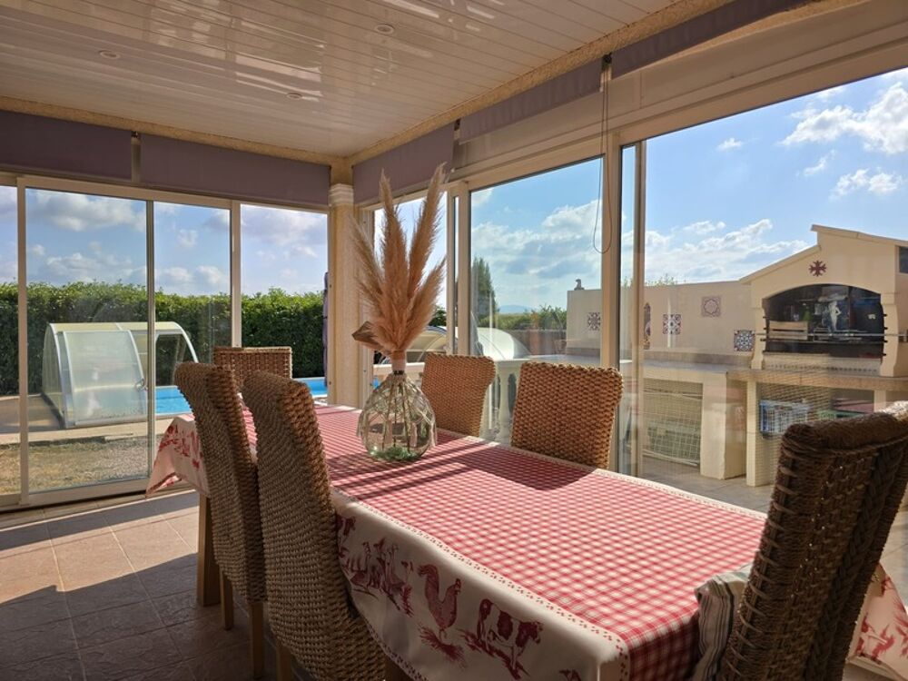VILLA FAMILIALE DE PLAIN-PIED  181 m²  5 CHAMBRES  PISCINE  VÉRANDA  TERRAIN DE 916 m²