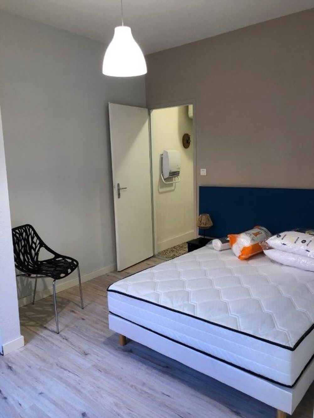 Location Appartement LOCATION T1 BIS MEUBLE RODEZ SANS FRAIS D'AGENCE Rodez
