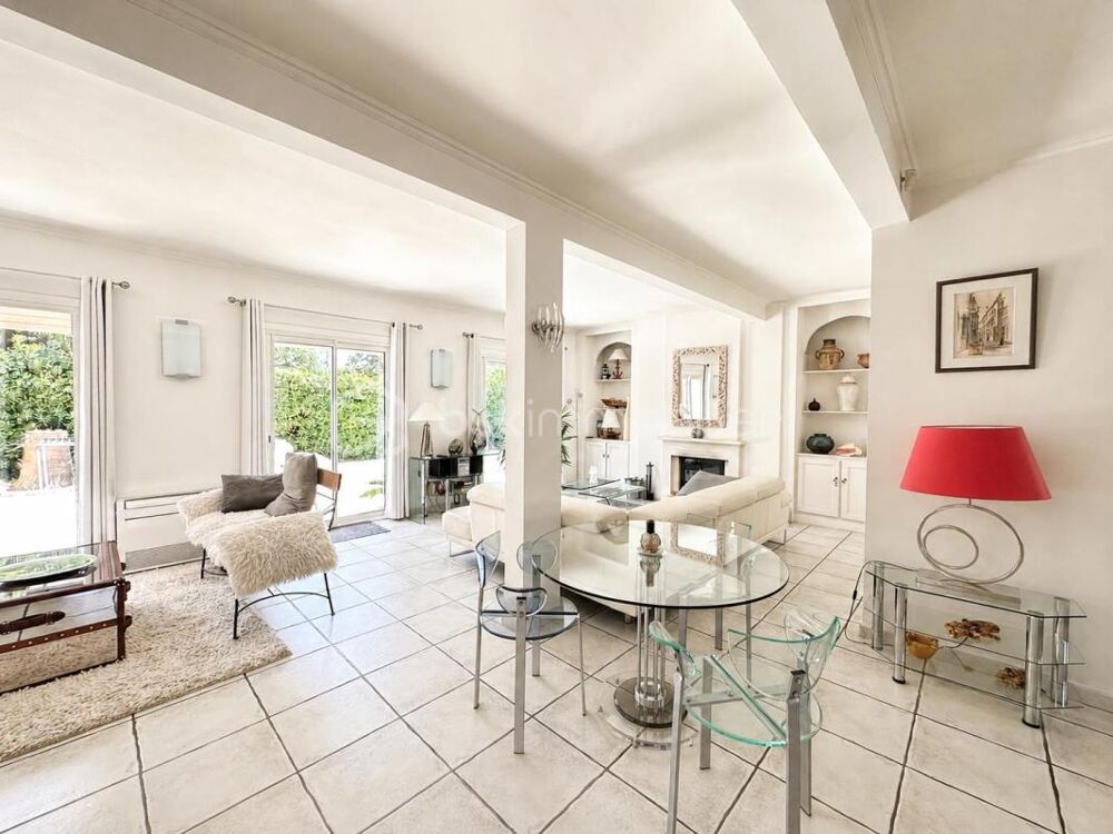 Vente Maison Valras-Plage – Superbe maison T6 de 190 m² avec piscine chauffée et garage sur terrain de 278 m2 Valras plage