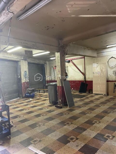 Murs à vendre d'un grand local de 120 m² et sous sol 695000 92130 Issy les moulineaux
