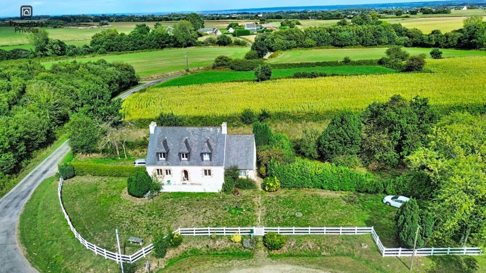 Maison et hangar Lanmeur