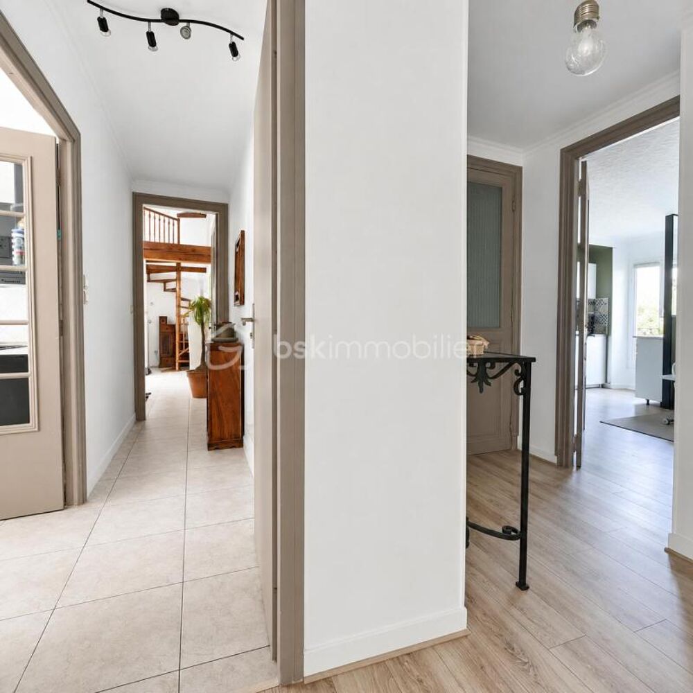 ENTRE MER ET NATURE  APPARTEMENTS DE CARACTÈRE DANS UNE MAISON DE MAÎTRE AVEC 700 M² DE JARDIN PRIVATIF