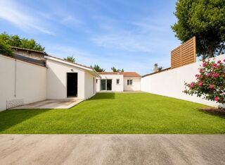  Maison à vendre 8 pièces 230 m²