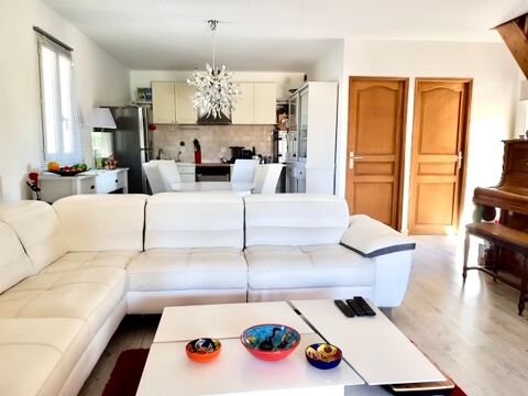  Maison � louer 4 pi�ces 90 m� Cabrieres