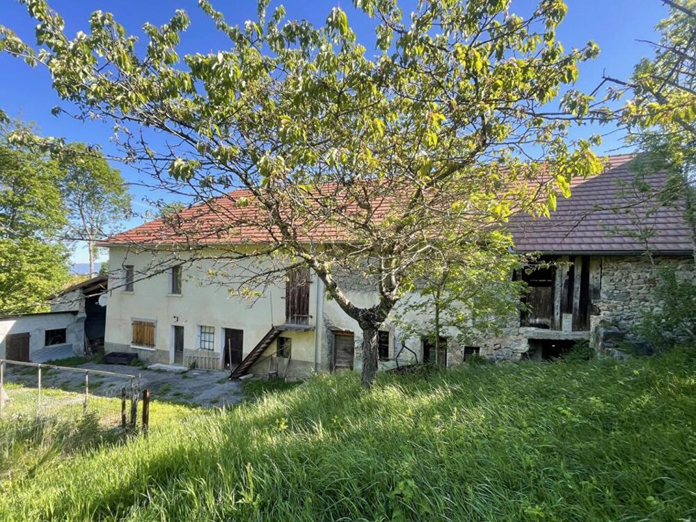 Ferme à restaurer 400m2 Saint Laurent du Cros (05500)