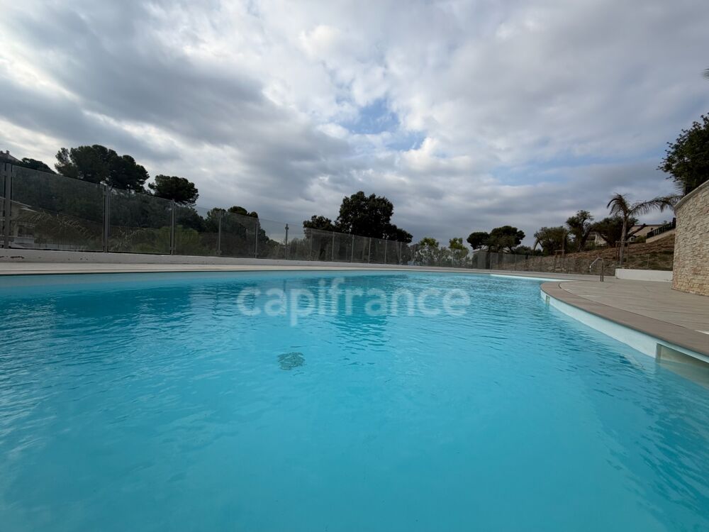 Vente Appartement Appartement à vendre 4 pièces Cannes (06),penthouse avec vue mer panoramique, cave, possibilité 4 garages ! Cannes