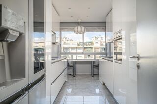  Appartement � vendre 3 pi�ces 121 m�