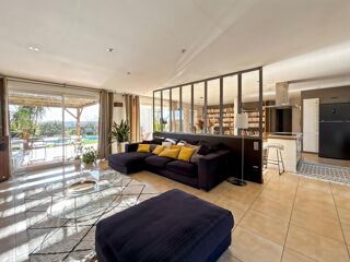  Maison � vendre 6 pi�ces 219 m�