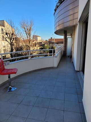  Appartement à louer 2 pièces 53 m²