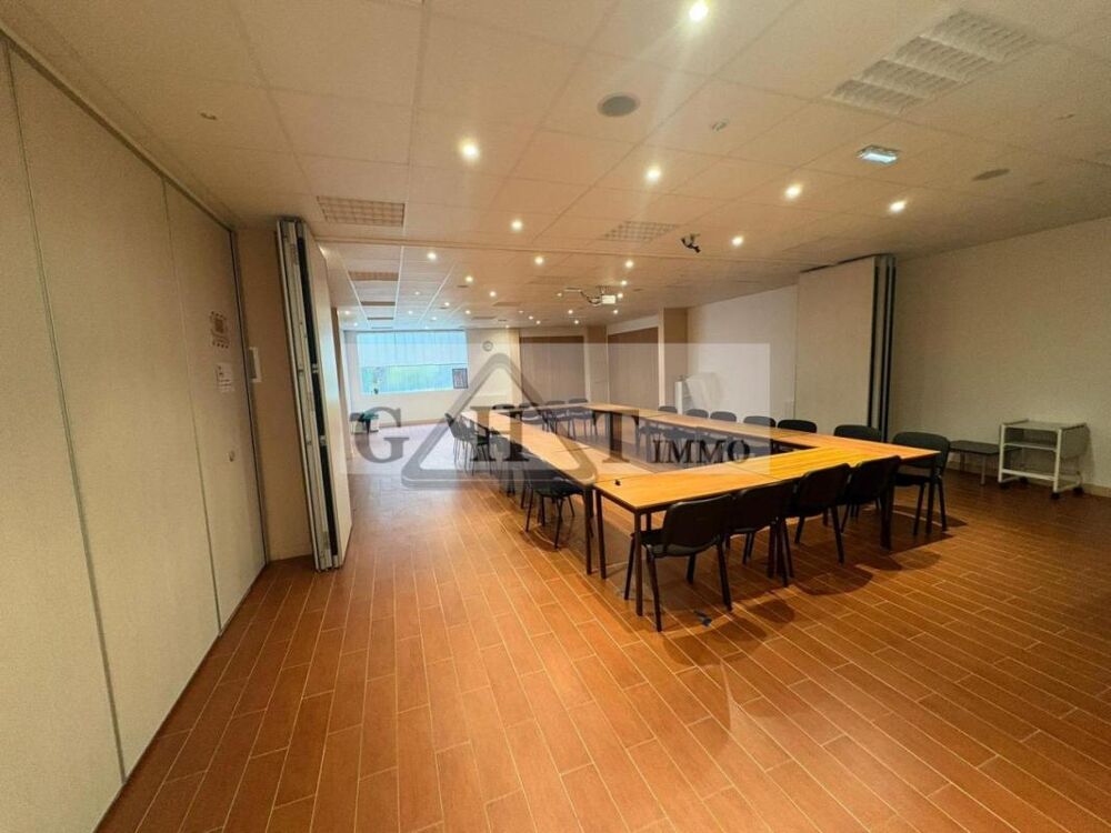   BUREAUX À LOUER 520 m²  – PARIS (BASTILLE) 
