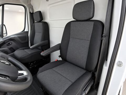 Master 1&deg; Main / 2.3 Dci 135cv de 2023 L2H2 version GRAND CONFORT 3 2023 occasion 60430 Abbecourt