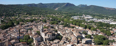   BRIGNOLES - Maison 130m� � fort potentiel Maison - 6 pi�ce(s) - 130 m�