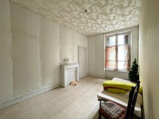  Immeuble à vendre 2 pièces 380 m²