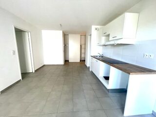  Appartement à louer 3 pièces 62 m²