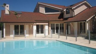  Maison  louer 6 pices 220 m