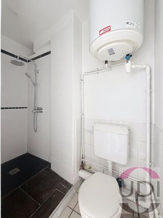  Appartement à louer 2 pièces 27 m²