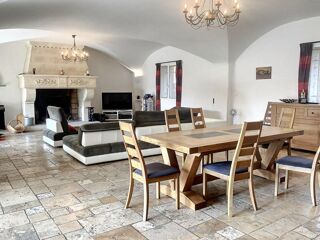  Propri�t�/ch�teau � vendre 15 + pi�ces 552 m�