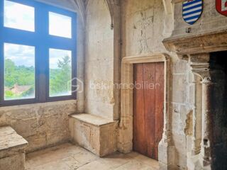  Proprit/chteau  vendre 10 pices 500 m