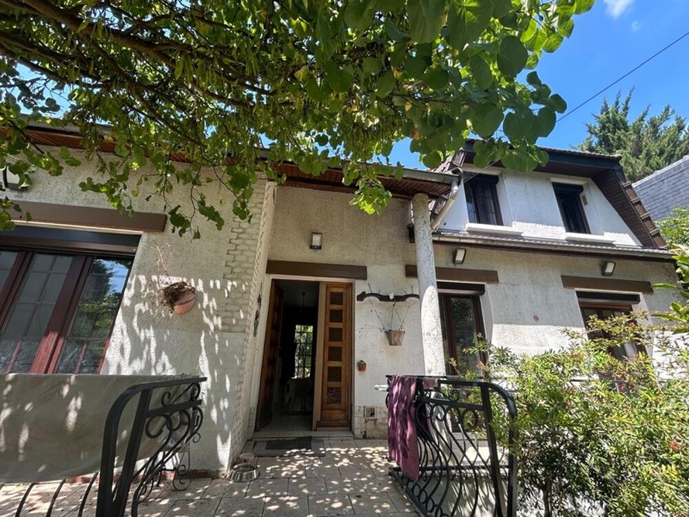 Vente Maison Maison à vendre 6 pièces CRETEIL (94),métro à 10 minutes. Village à 10 minutes à pieds Creteil