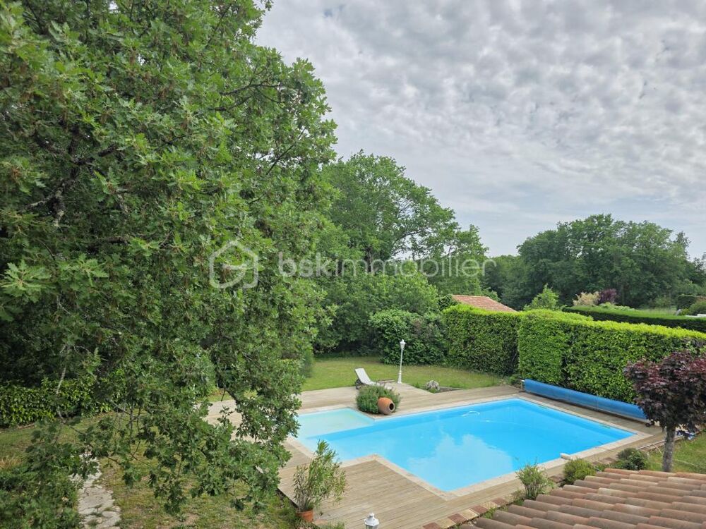 Vente Maison MAISON 195 m²- 5 CHAMBRES- JARDIN 3580 m²-TERRASSE COUVERTE-PISCINE-GARAGE Sainte colombe en bruilhois