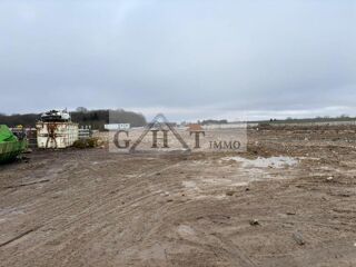  Terrain à vendre 11000 m²