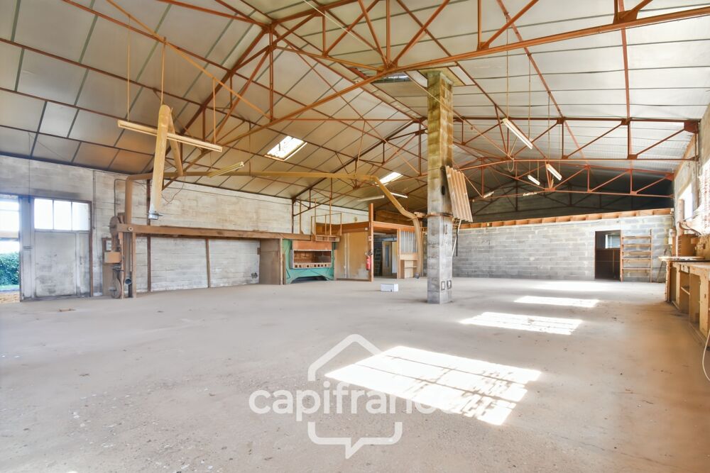 Maison à vendre COURCELLES (17), 140m²habitables, 7 pièces sur 4800m² de terrain avec nombreuses dépendances