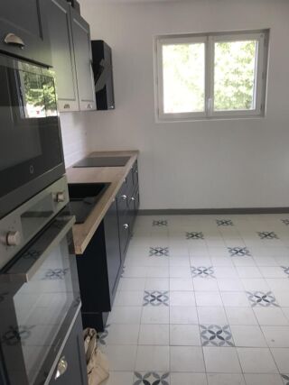  Appartement à louer 6 pièces 129 m²