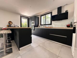  Villa � vendre 6 pi�ces 183 m�