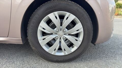 208 1.2 VTI 82 Active 2013 occasion 60130 Lieuvillers
