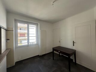  Appartement à louer 4 pièces 88 m²