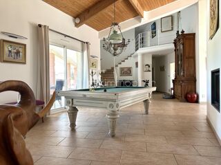  Villa � vendre 7 pi�ces 254 m�