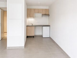  Appartement à louer 2 pièces 42 m²