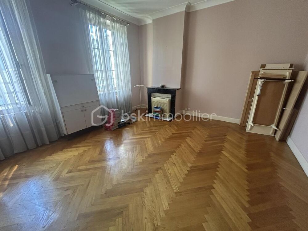 Maison centre-ville - garageextérieur5 à 6 chambres
