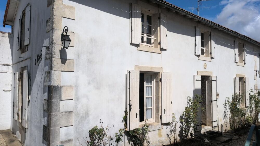 Vente Maison Maison en pierre à rénover à Saint-Gelais – 97 m² – 2 chambres – Vente directe, zéro frais d'agence Saint gelais