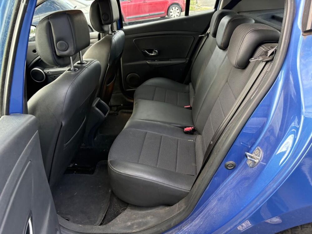 M&eacute;gane III 5 ptes. Berline 1.5 DCI 110 GT LINE 2012 occasion 18600 Sancoins