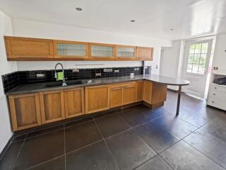  Maison � vendre 7 pi�ces 240 m�
