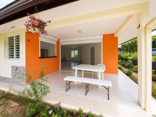  Immeuble à vendre 2 pièces 184 m²