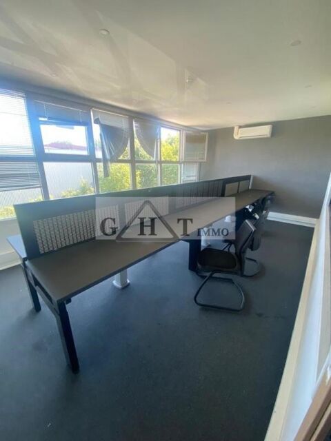 A louer 135M&sup2;  de bureaux &agrave; Montreuil 2310 93100 Montreuil