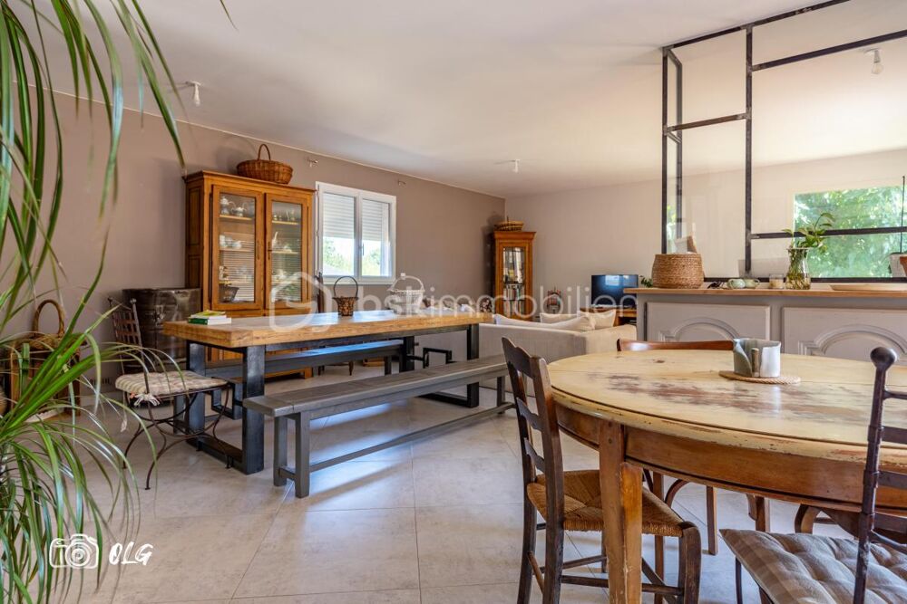 Maison T6 de 142 m² + Maison T3 de 60 m² sur 1730 m² de terrain avec piscine et dépendances