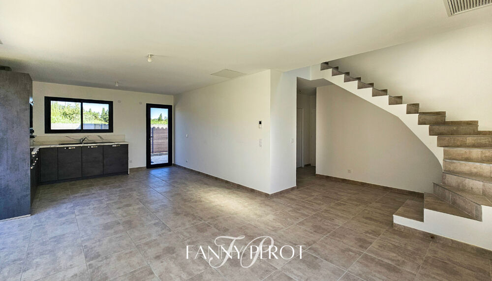 Vente Maison Maison 3 faces de 90 m² avec piscine et garage à Saint-Cyprien Saint cyprien
