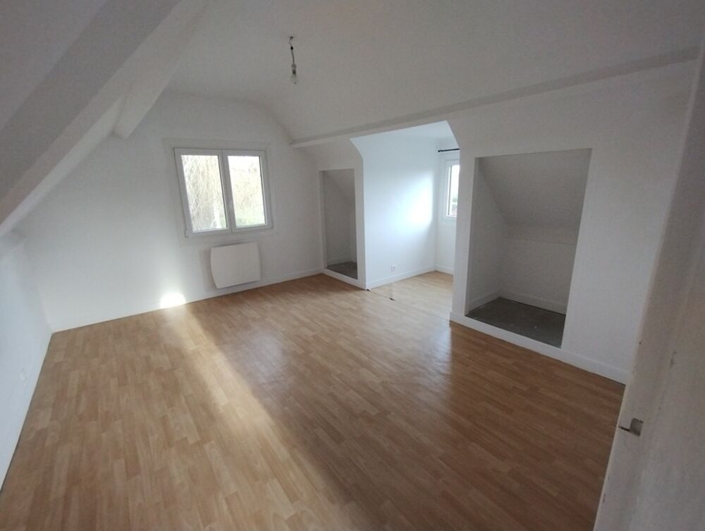 Maison 7 pièces 155 m²  Terrain 1 512 m²  Vente interactive dès 195 000 €