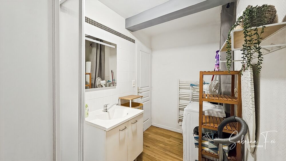 Vente Appartement PORTE ROYALE - APPARTEMENT T1 VENDU MEUBLÉ ET LIBE DE TOUT OCCUPANT La rochelle