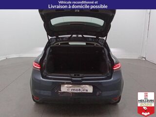 M&eacute;gane IV Berline E-Tech plug-in hybrid 160 Evolut 2023 occasion 10150 Lavau