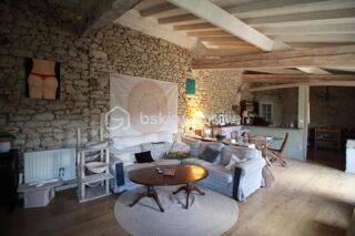  Maison  vendre 10 pices 300 m