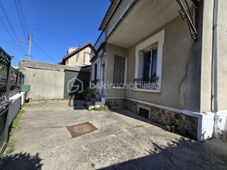  Propri�t�/ch�teau � vendre 10 pi�ces 165 m�