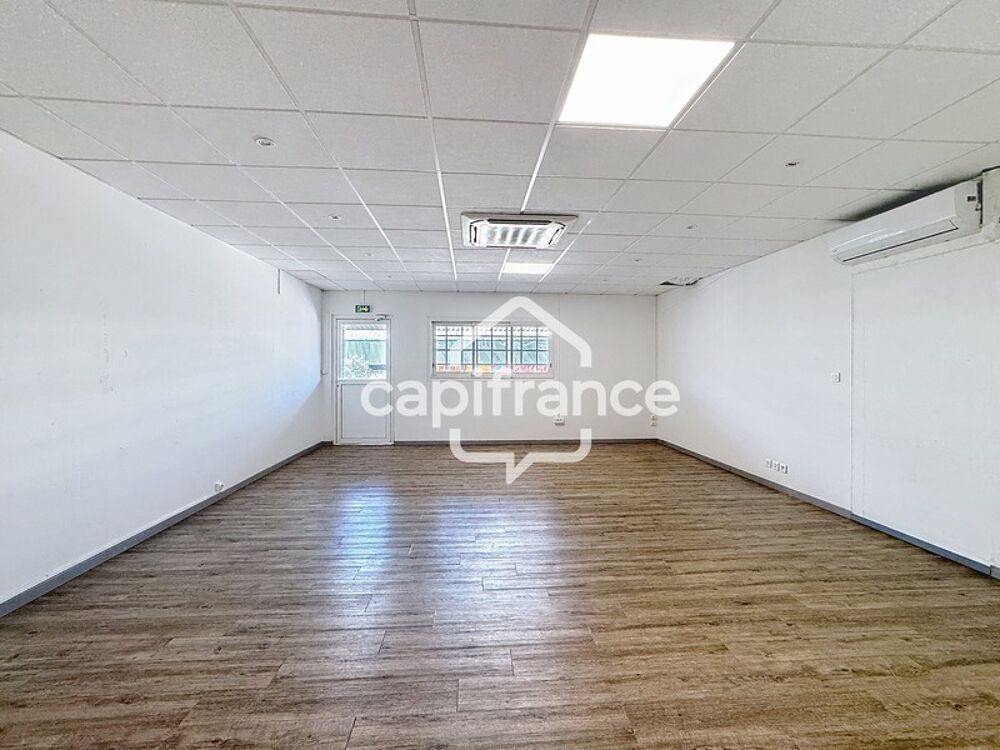   À LOUER – BUREAUX 56 m² – LE VILLAGE DE JARRY – BAIE-MAHAULT Baie mahault